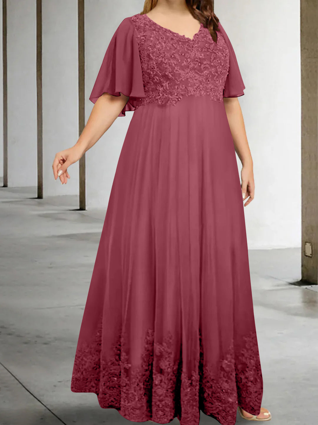 Plus Size V-Neck A-Line Princess Floor-Length Mother of the Bride Dress with Appliques and Half Sleeves