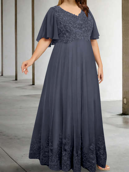 Plus Size V-Neck A-Line Princess Floor-Length Mother of the Bride Dress with Appliques and Half Sleeves