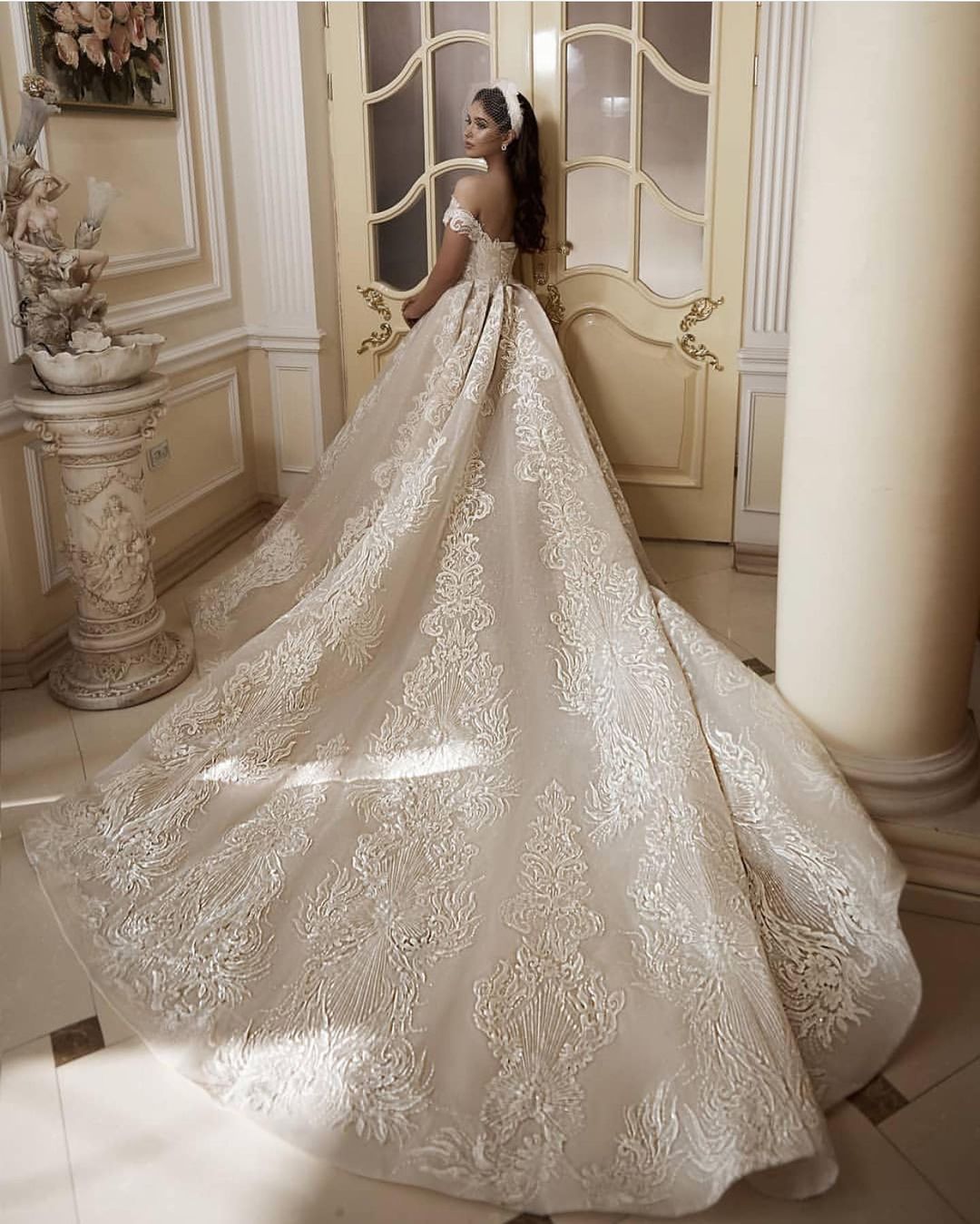 Elegant Floor-Length Church A-Line Off-the-Shoulder Wedding Dress with Appliques Lace