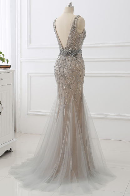 Amazing Tulle Sleeveless V Neck Formal Dress Mermaid With Beading