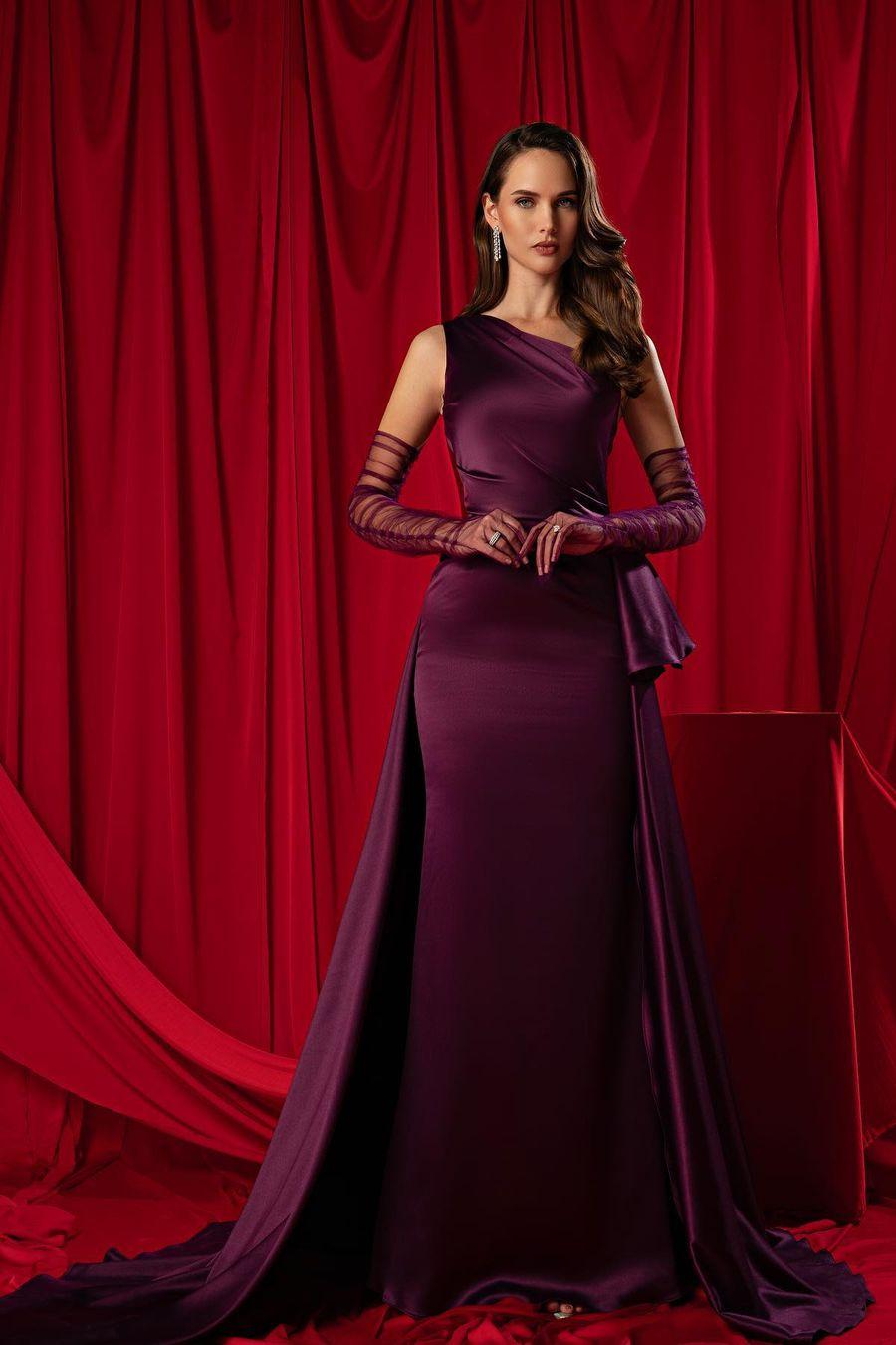 One Shoulder Sleeveless Pleated Long Formal Dress With Long Gloves