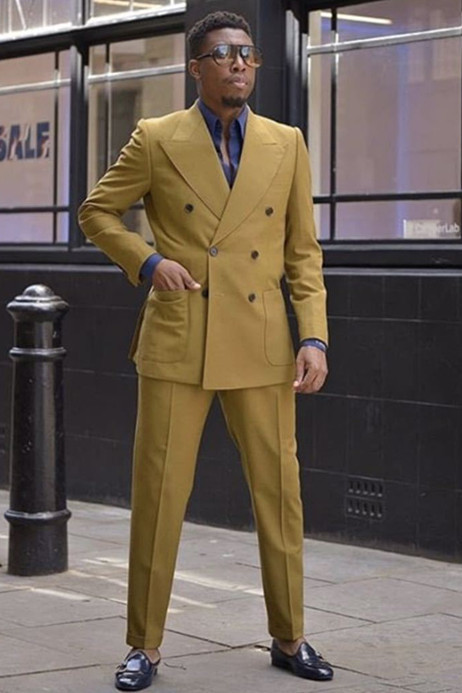 New Arrival Best-Fitted Double-Breasted Homecoming Suits with Peaked Lapel