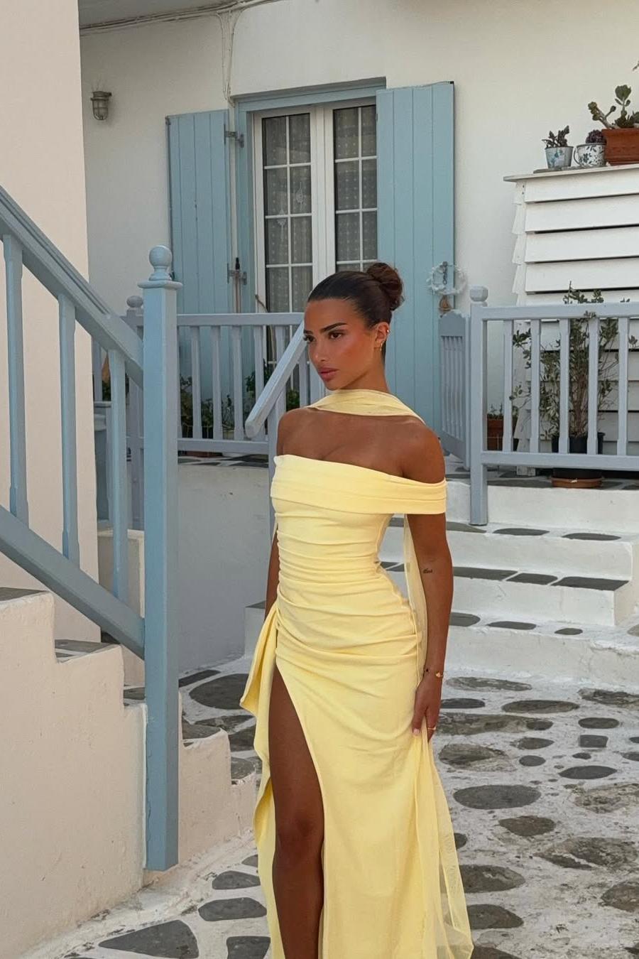 Off the Shoulder Sleeveless Long Mermaid Formal Dress With Split
