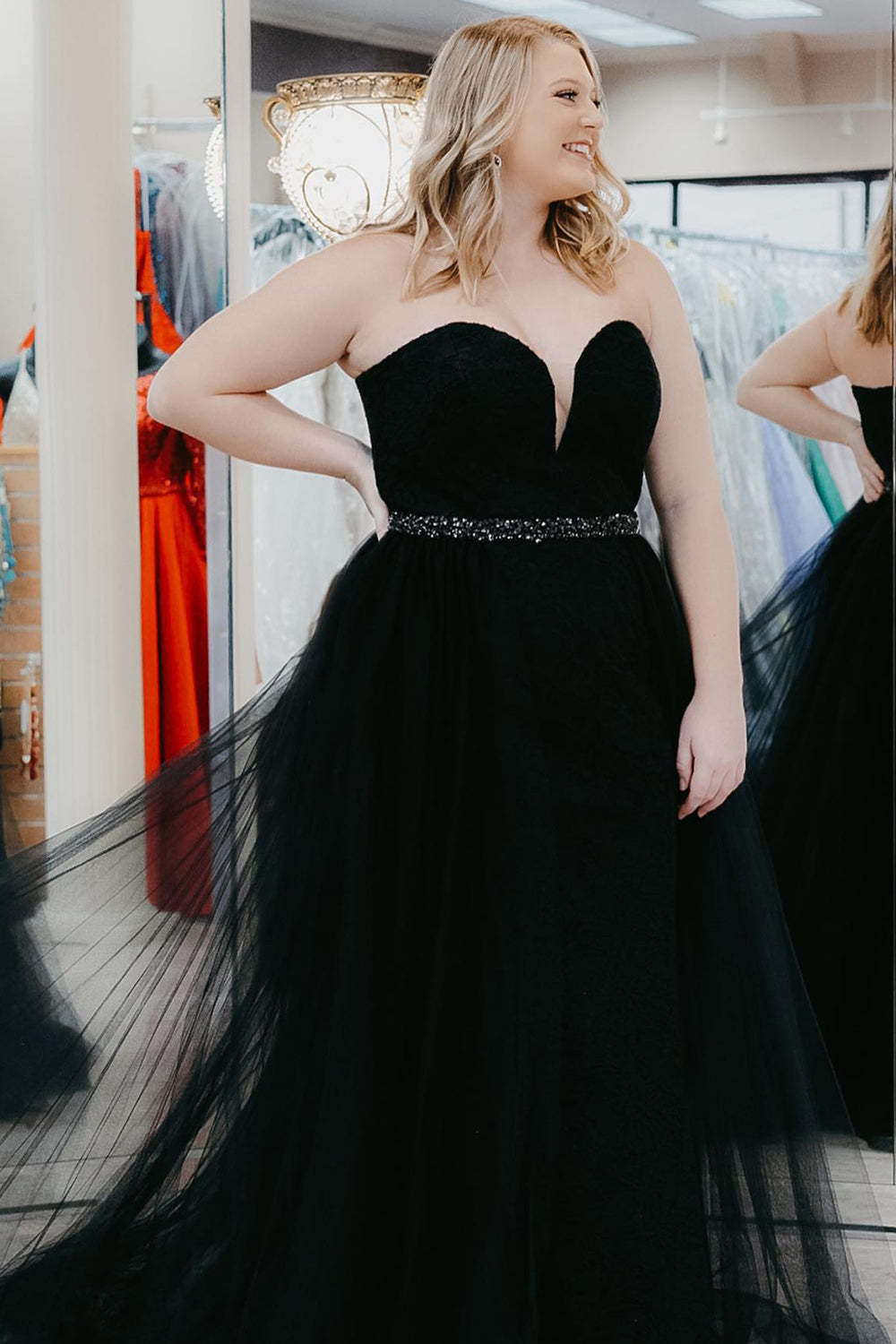 Black Plus Size A-Line Prom Dress with Sweetheart Neckline and Beading