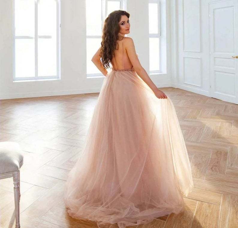 Modern V-Neck Backless A-Line Long Wedding Dress with Tulle Floral