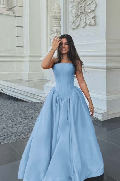 Chic Sleeveless Strapless Long A Line Formal Dress With Pleated