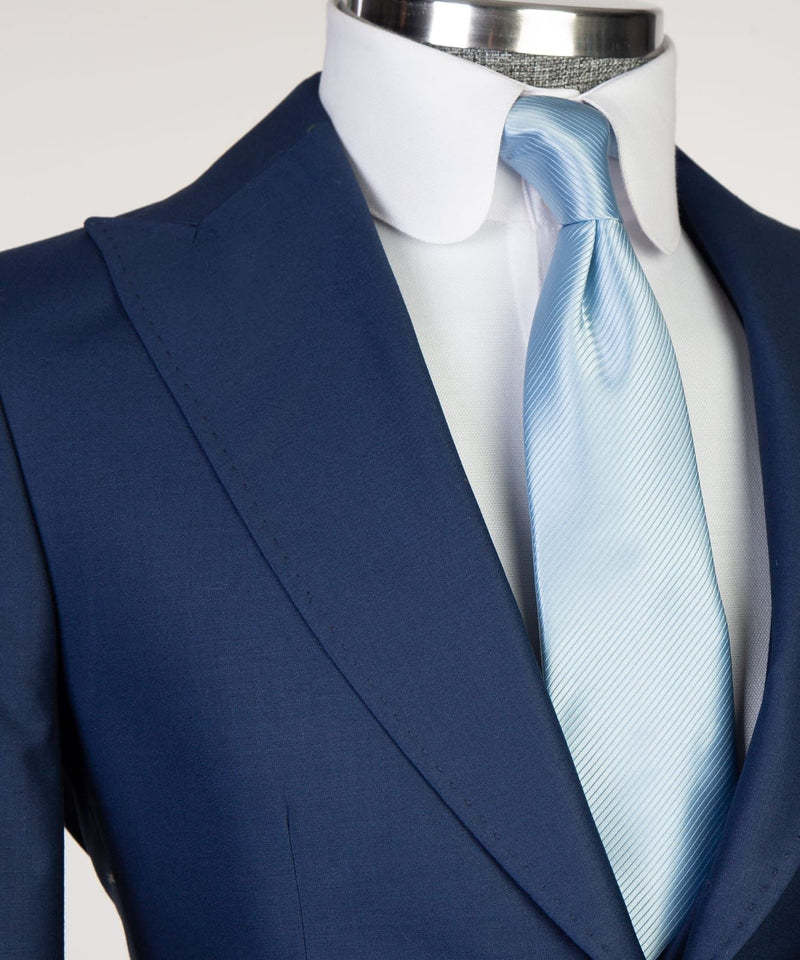 Dud New Arrival Navy Three-Piece Business Men's Suits with Peaked Lapel