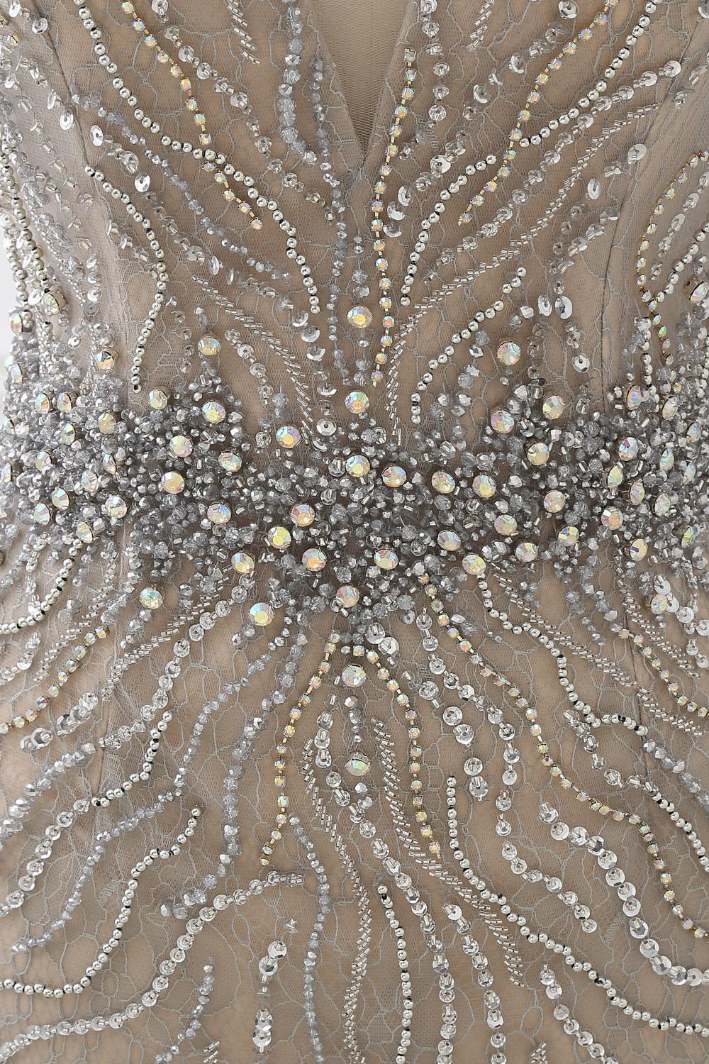 Amazing Tulle Sleeveless V Neck Formal Dress Mermaid With Beading