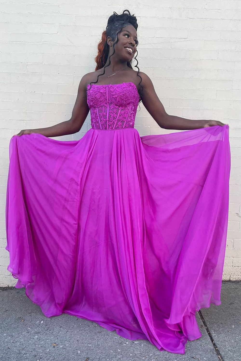Elegant Strapless Purple A-Line Prom Corset Dress with Appliques