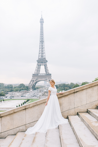 Gorgeous White Cap Sleeve A-Line V-Neck Wedding Dress with Lace Chiffon