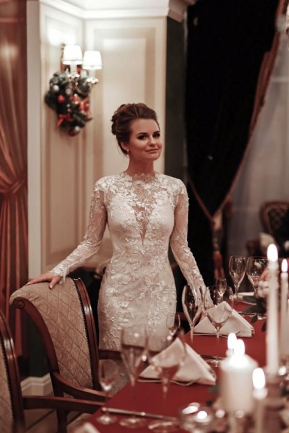 Charming White High Neck Backless Mermaid Long Sleeve Wedding Dress with Appliques Lace