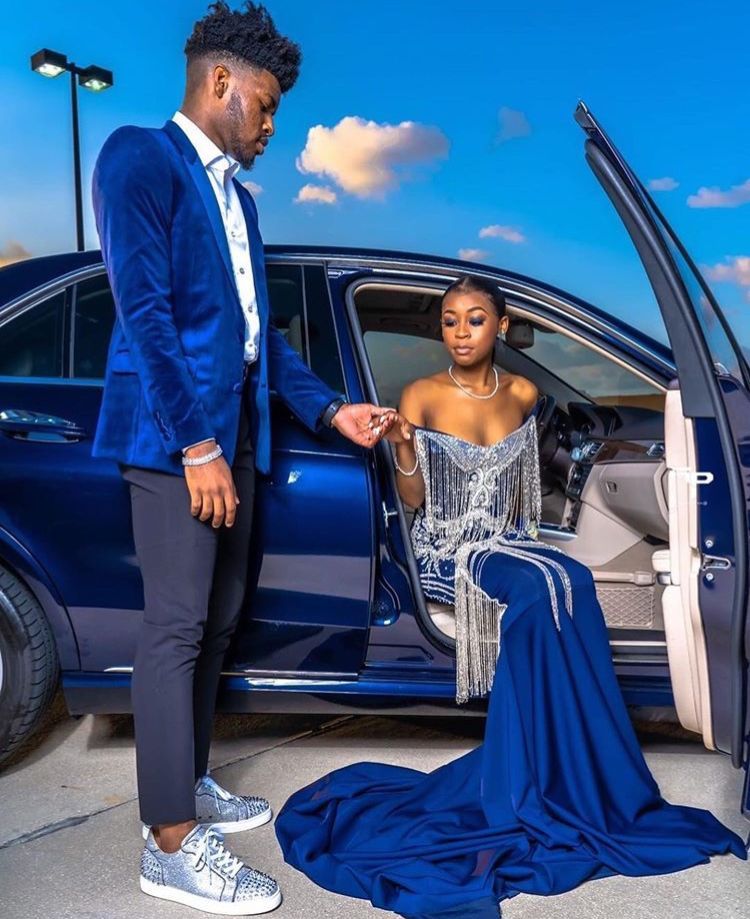Fashion Royal Blue Velvet Blazer Two-Piece for Men Wedding with Chic Peaked Lapel