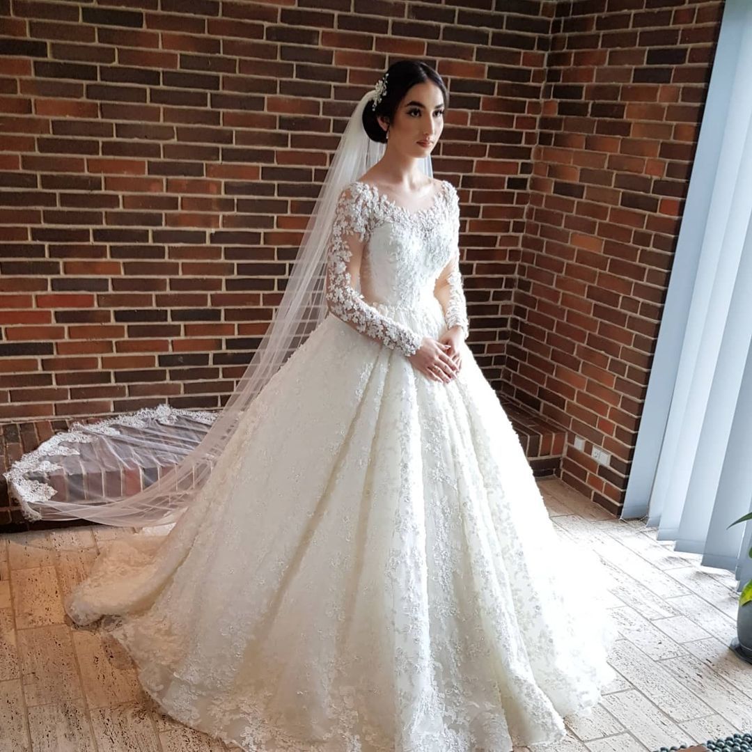 Glamorous Long Sleeves Lace Princess Wedding Dresses