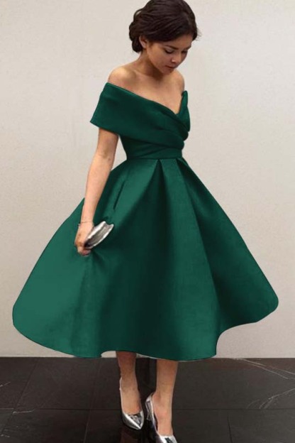 Graceful Sky Blue V-Neck Off-The-Shoulder Puffy Short cocktail Dress