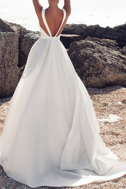 White Sleeveless Wedding Dress
