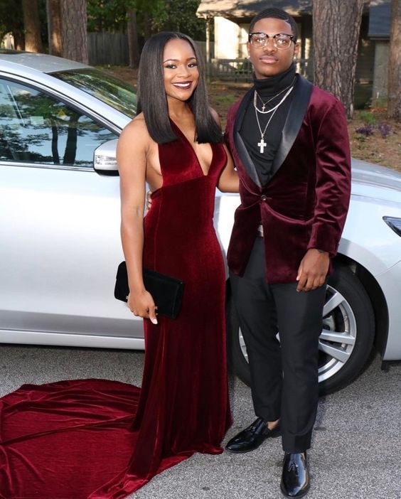 Noble Burgundy Velvet Prom Suits for Party Slim Fit with Shawl Lapel