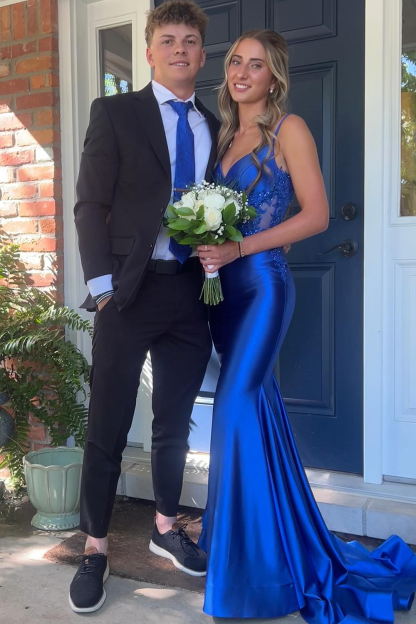 Long Prom Dress in Fuchsia Mermaid Satin with Spaghetti Straps and Appliques