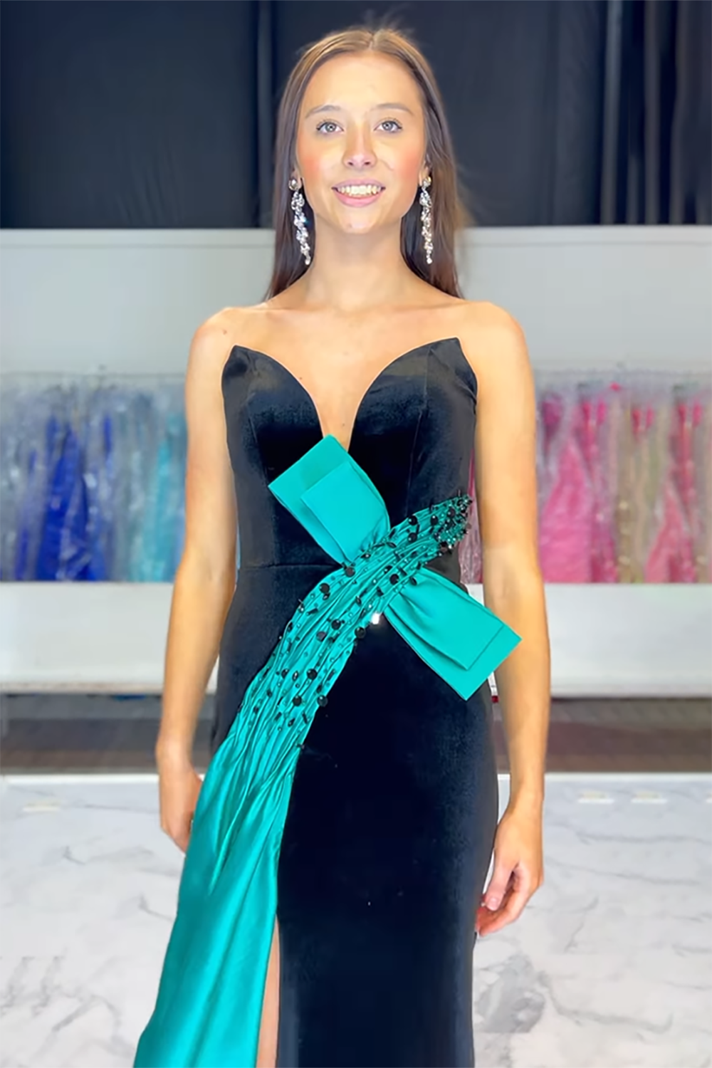 Velvet Long Prom Dress in Black with Sweetheart Neckline and Mermaid Slit