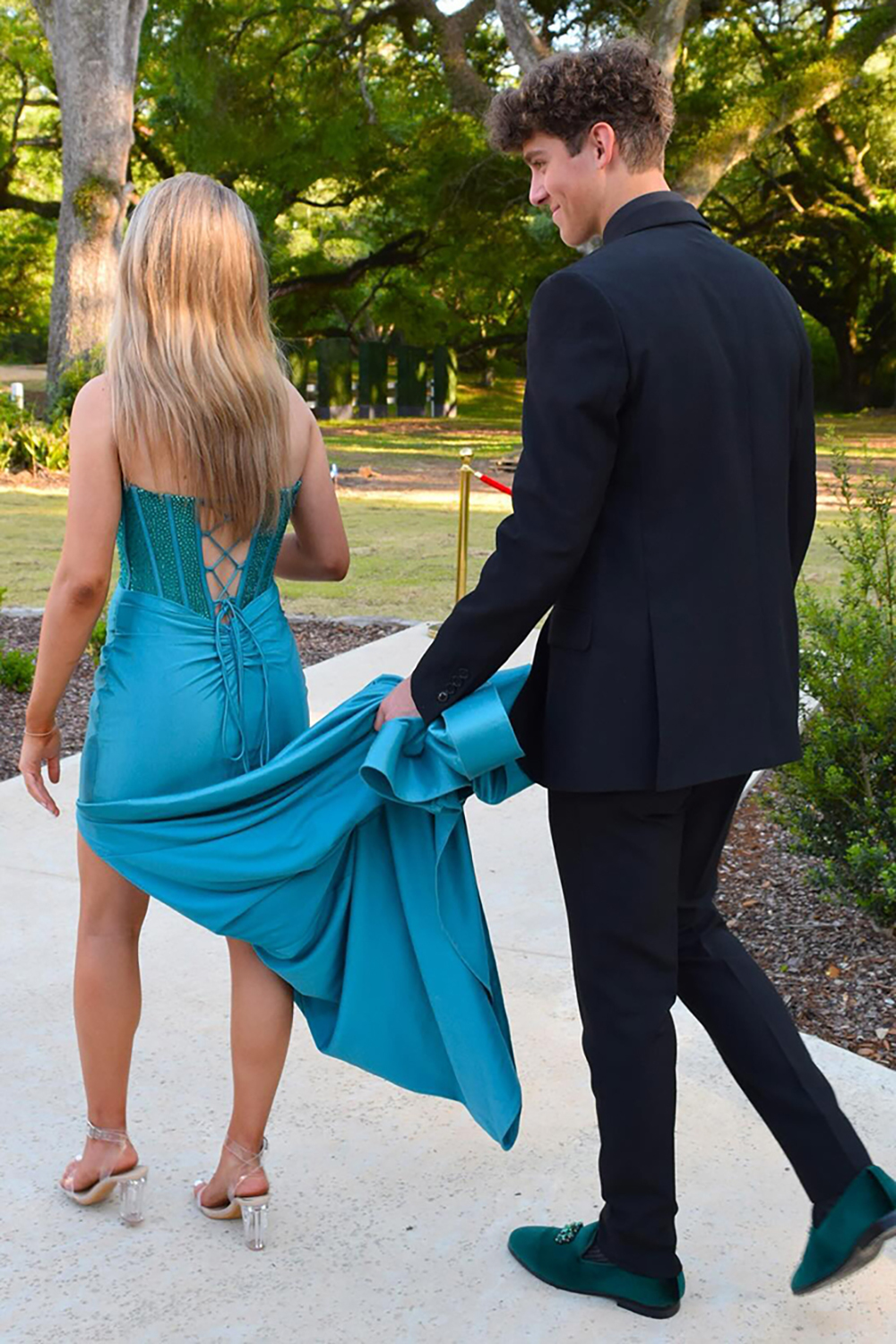 Long Turquoise Satin Mermaid Prom Dress with Sweetheart Neckline and Beading