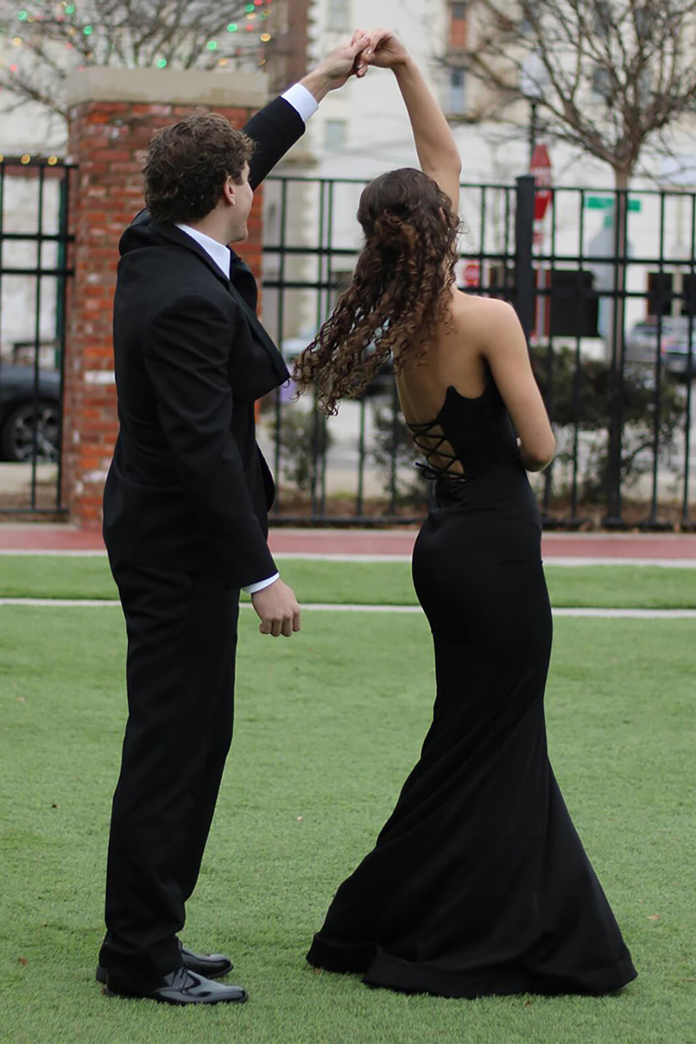 Elegant Black Strapless Mermaid Gown in Satin with Bow for Prom