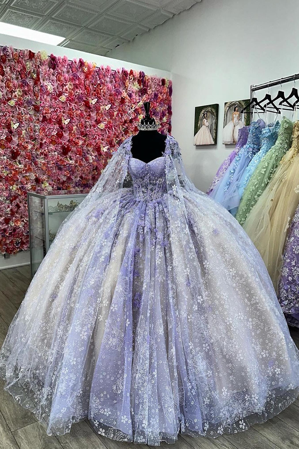 Princess Quinceanera Dress with Lilac Apricot Spaghetti Straps and Appliqued Cape