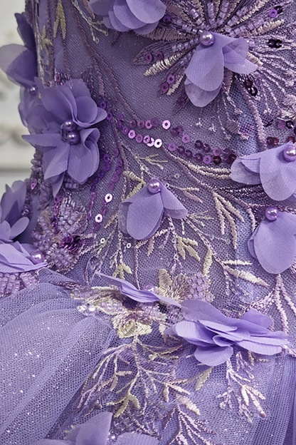 Off-the-Shoulder Lavender Tulle Quinceanera Ball Gown Featuring Appliques