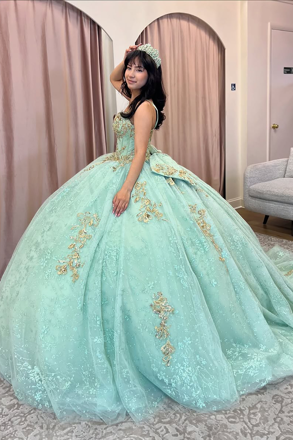 Tulle Quinceanera Ball Gown with Mint Spaghetti Straps and Bow Applique