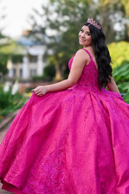 Quinceanera Ball Gown in Fuchsia with Spaghetti Straps and Appliques