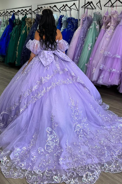 Sweetheart Princess Quinceanera Dress in Lilac with Puff Sleeves and Applique