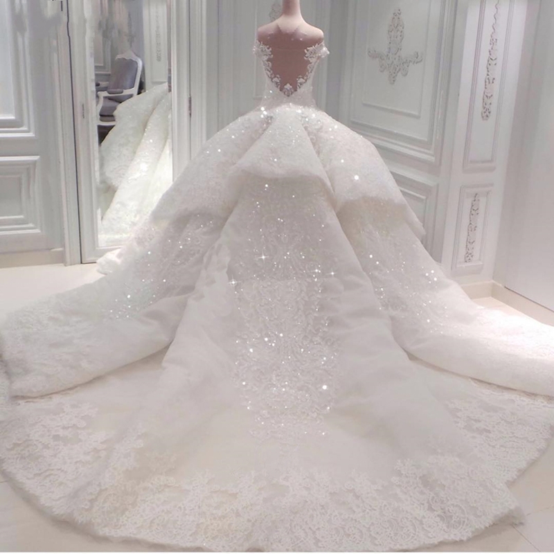 Beautiful Ball Gown Off-the-Shoulder Wedding Dress with Beadings Appliques