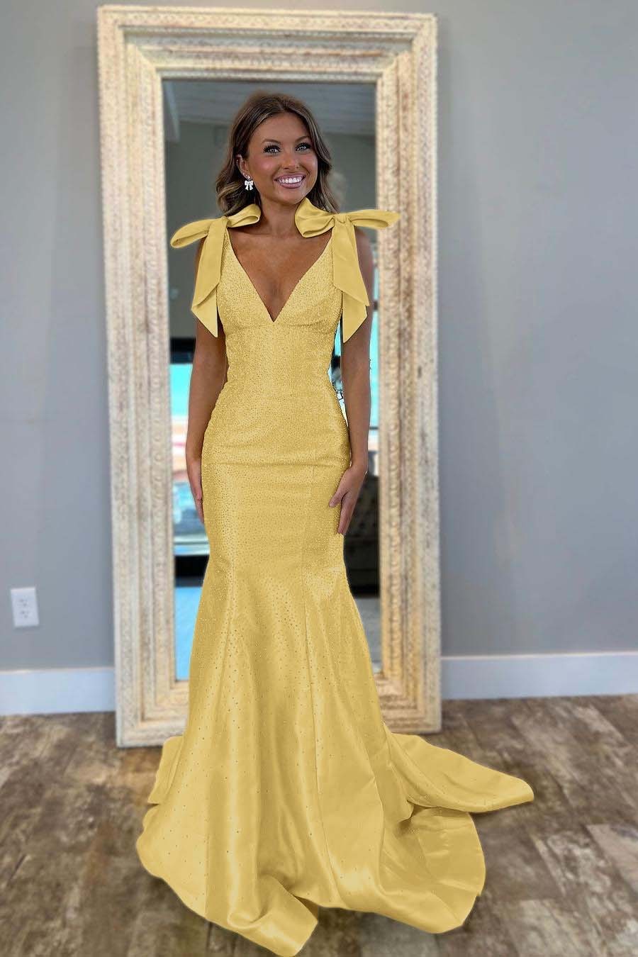 Straps V Neck Sleeveless Long Mermaid Formal Dress With Beading
