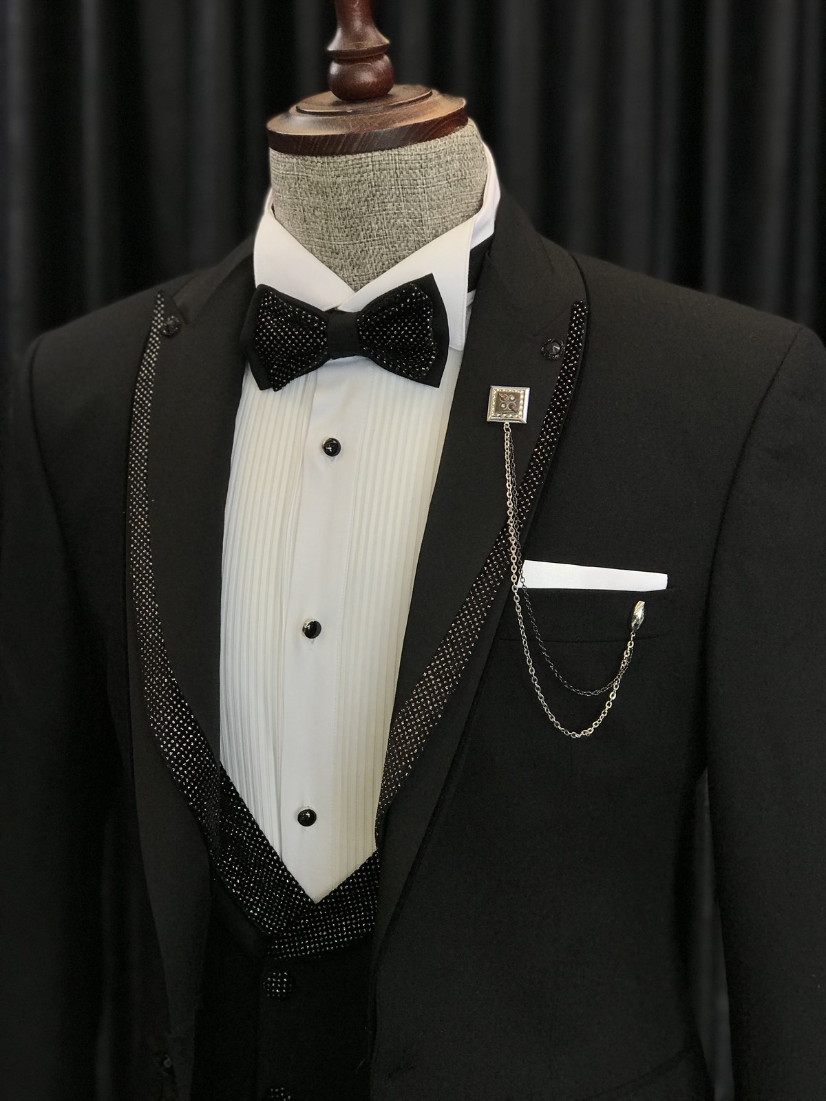 Benjamin Special Design with Sparkle Black Peaked Lapel Black Wedding Suits
