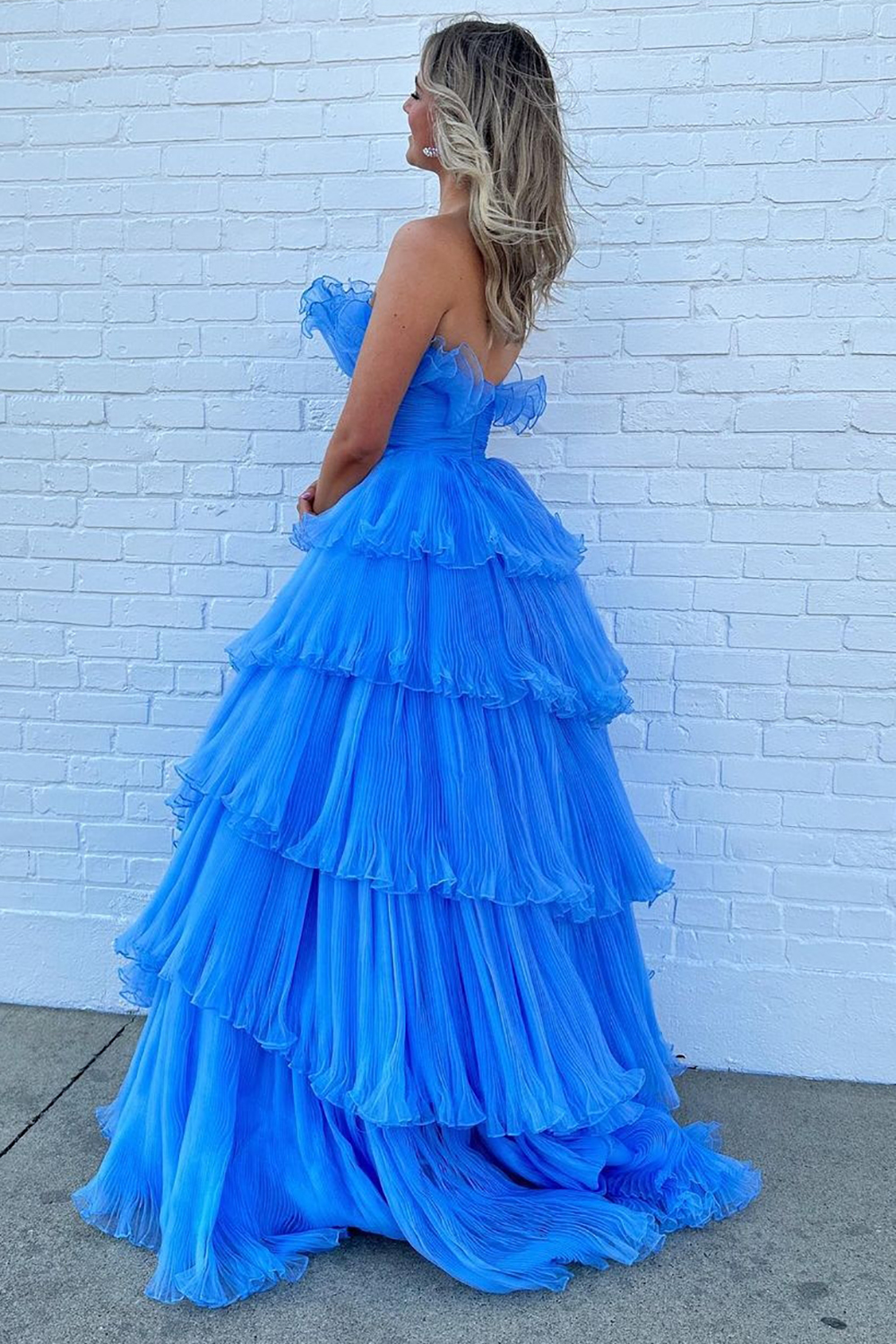 Elegant Blue Strapless A-Line Prom Gown with Ruffled Details