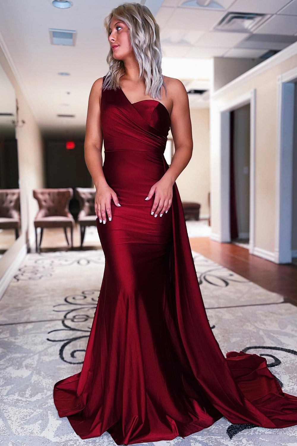 Mermaid Prom Dress with Single Shoulder in Black