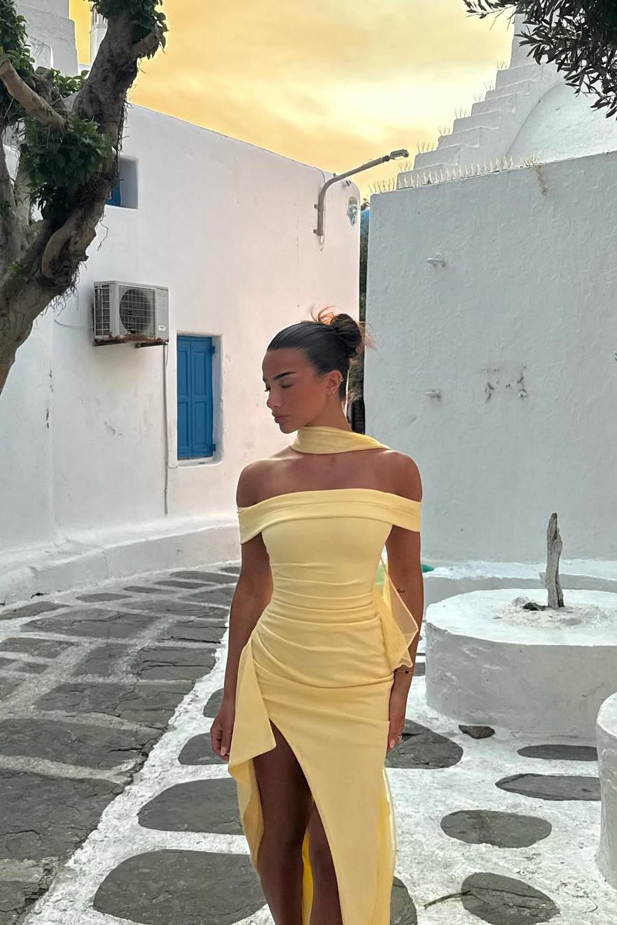 Off the Shoulder Sleeveless Long Mermaid Formal Dress With Split
