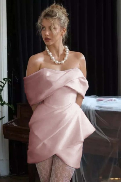 Stunning Off the Shoulder Sleeveless Short Formal Dress With Pleated