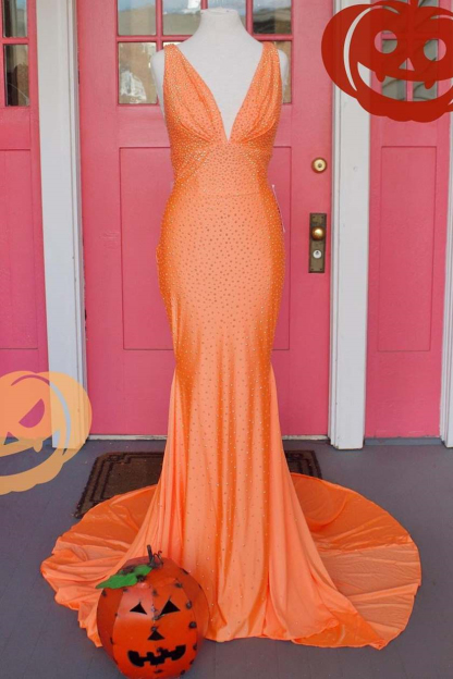 Simple Deep V-Neck Sleeveless Backless Long Mermaid Formal Dress with Appliques