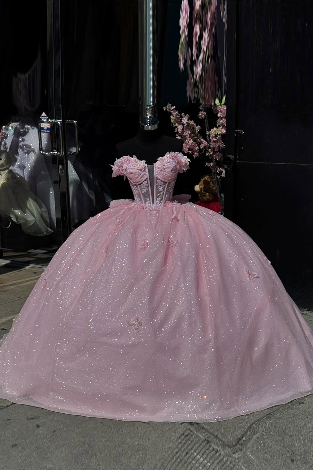 Off-the-Shoulder Pink Princess Ball Gown with Tulle Appliques and Bow for Quinceanera