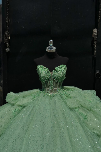 Strapless Green Princess Ball Gown with Ruffles and Tulle Appliques for Quinceanera