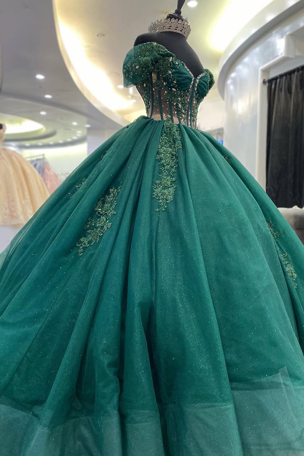 Off-the-Shoulder Pine Green Quinceanera Ball Gown with Tulle Applique