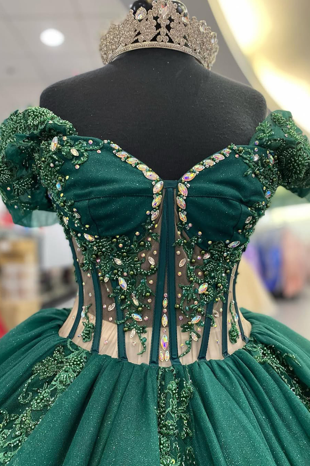 Off-the-Shoulder Pine Green Quinceanera Ball Gown with Tulle Applique