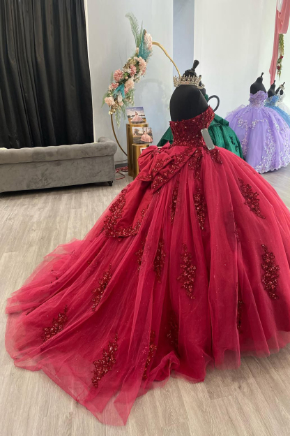 Sweetheart Ball Gown in Burgundy with Tulle Applique and Bow for Quinceanera
