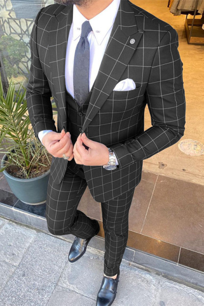 New Arrival Plaid Three-Piece Guys Suits Black with Peaked Lapel