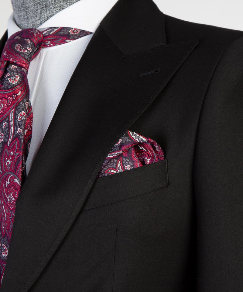 Stylish Black Peaked Lapel Bespoke Men's Suits for Business