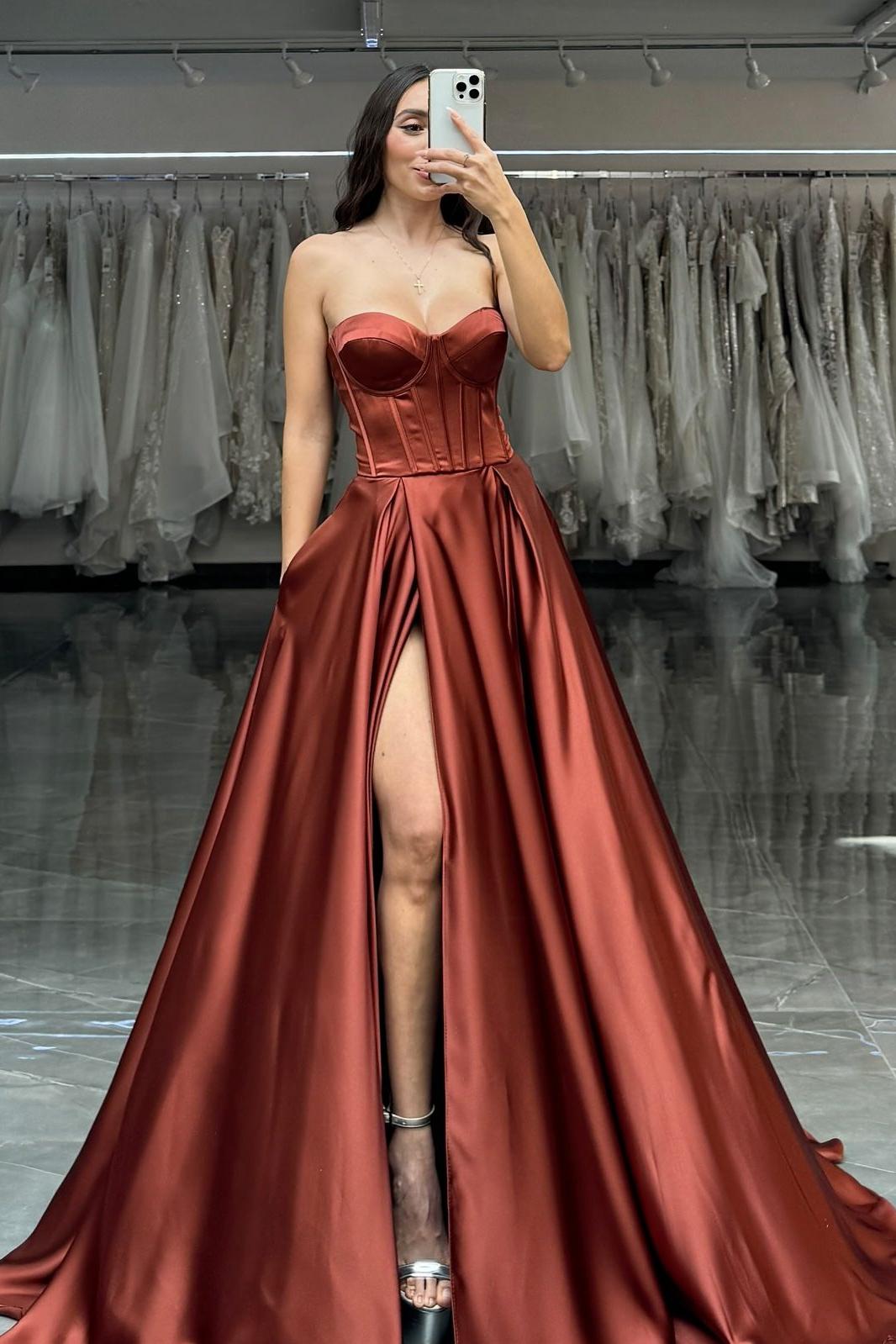 Simple Satin Strapless Sleeveless Sweetheart Long Pleated Prom Dress With Pleated