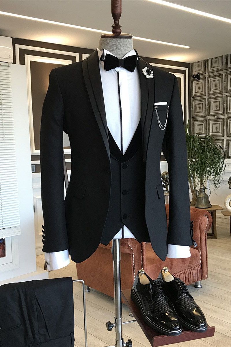 Earl Classic Black Shawl Lapel Three-Piece Wedding Suits Good Choice for Grooms