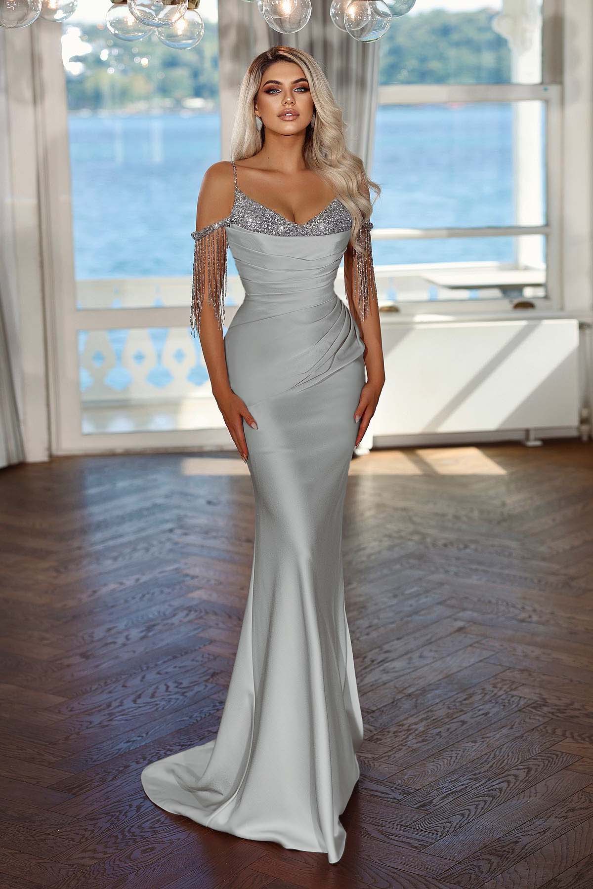Elegant Spaghetti-Straps Evening Dress Mermaid Long With Tassels Sequins