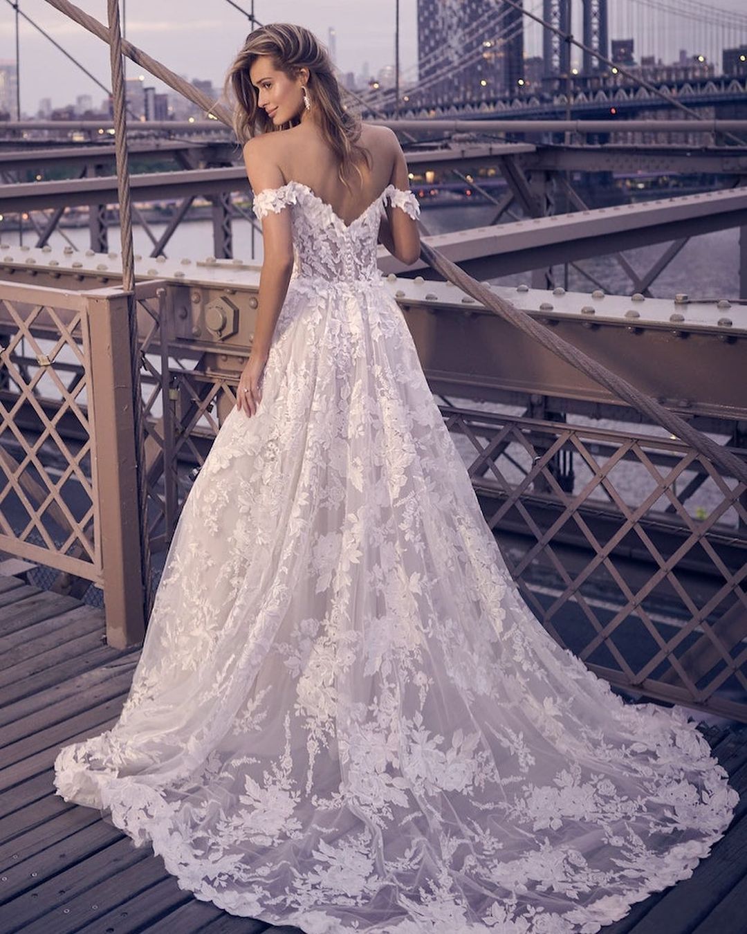 White Off-The-Shoulder Sweetheart Lace Evening Dress