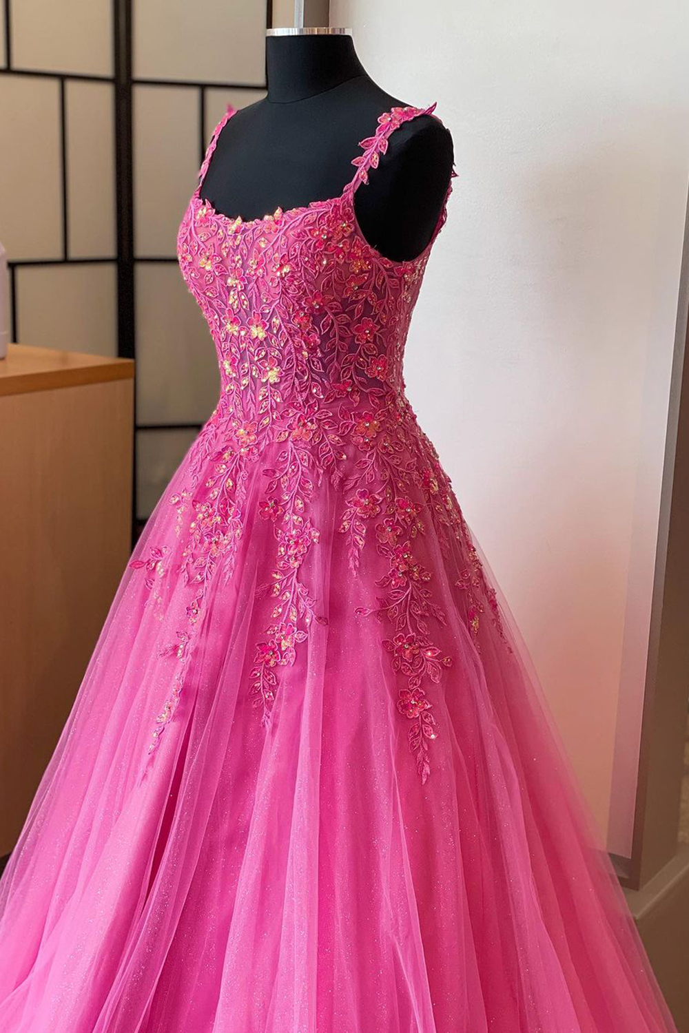 Elegant Hot Pink A-Line Prom Dress with Spaghetti Straps and Appliques