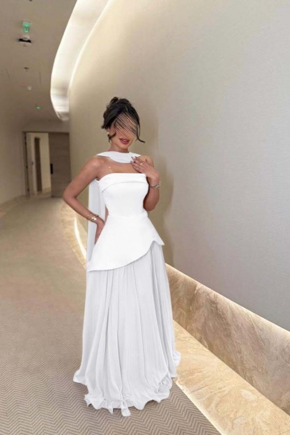 Chic Strapless Sleeveless Long Formal Dress With Ruffles Pleated